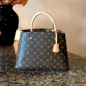 Louis Vuitton purse